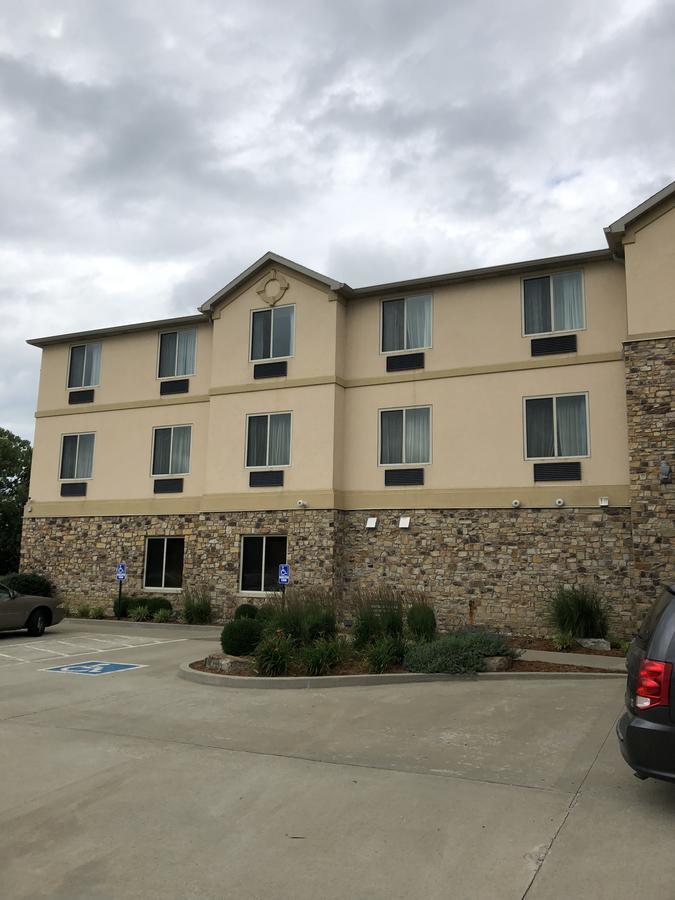 Countryview Inn & Suites Robinson Exterior foto